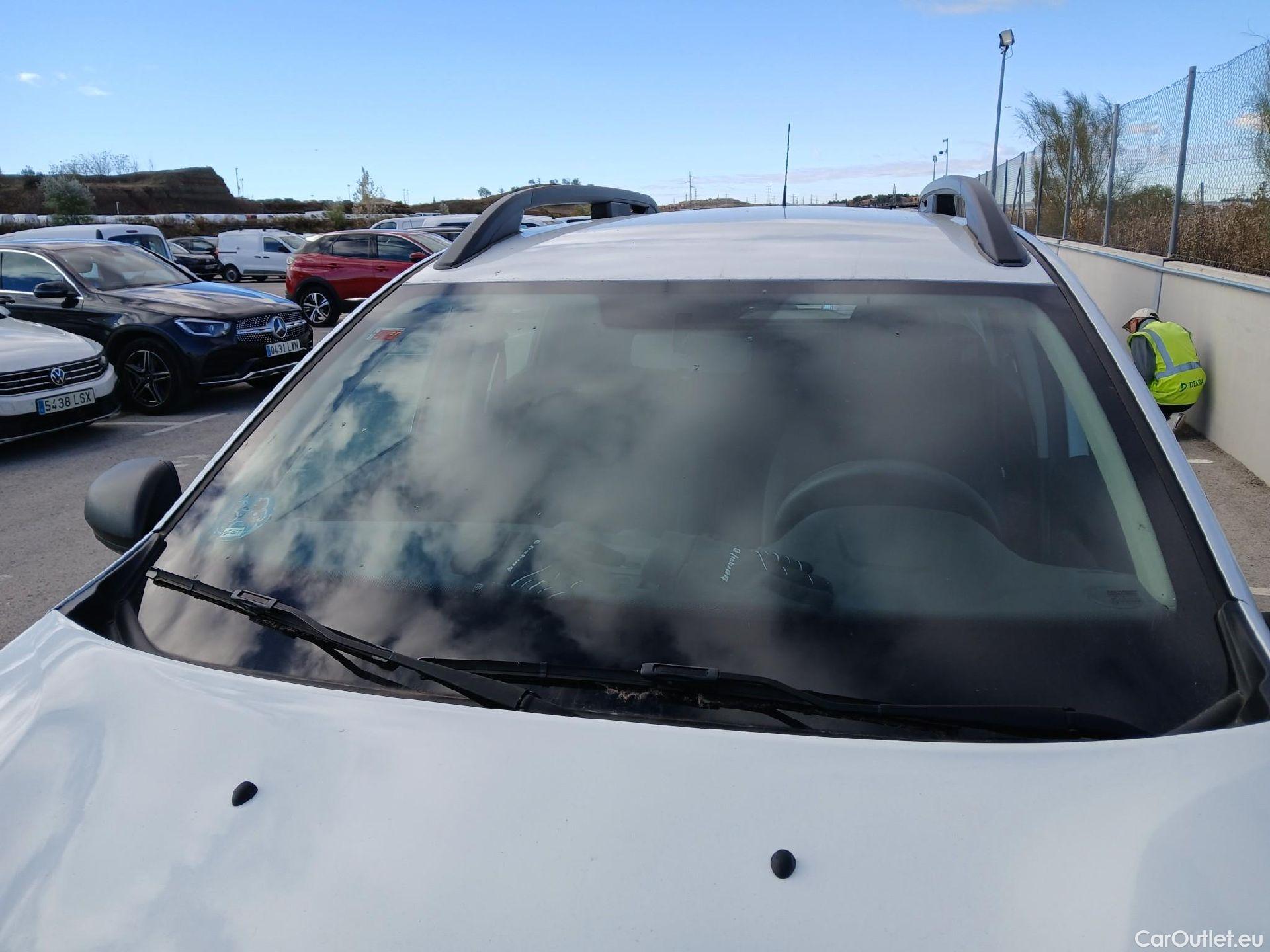  Dacia  Duster DACIA  / 2018 / 5P / todoterreno Essent. Blue dCi 85kW (115CV) 4X2 #3