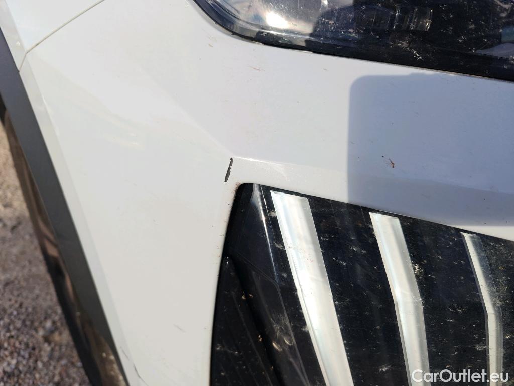  Peugeot  2008 PEUGEOT  / 2023 / 5P / todoterreno GT BlueHDI 130 S&S EAT8 #23