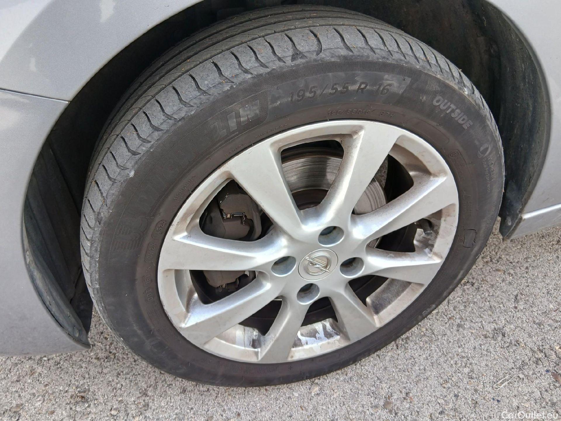  Opel  Corsa OPEL  / 2019 / 5P / berlina con portón 1.2T XHL 74kW (100CV) Elegance #3