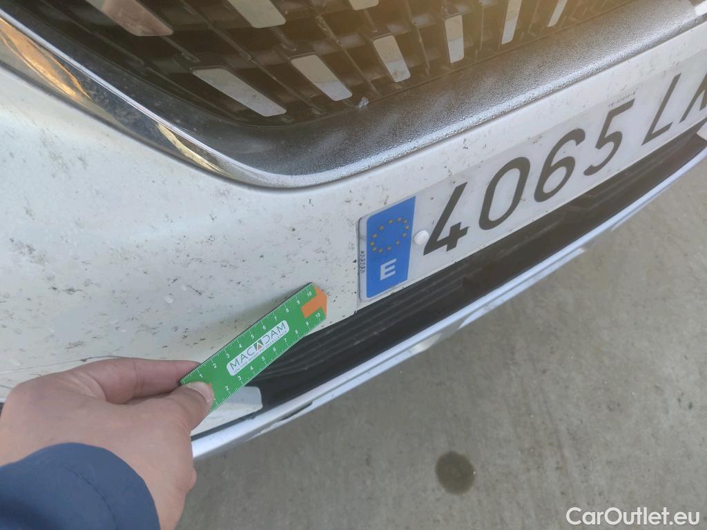  Peugeot  3008 PEUGEOT  / 2016 / 5P / todoterreno 1.5 BlueHDi 96kW (130CV) S&S Allure EAT8 #23