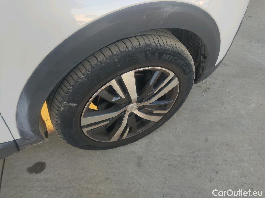  Peugeot  3008 PEUGEOT  / 2016 / 5P / todoterreno 1.5 BlueHDi 96kW (130CV) S&S Allure EAT8 #1