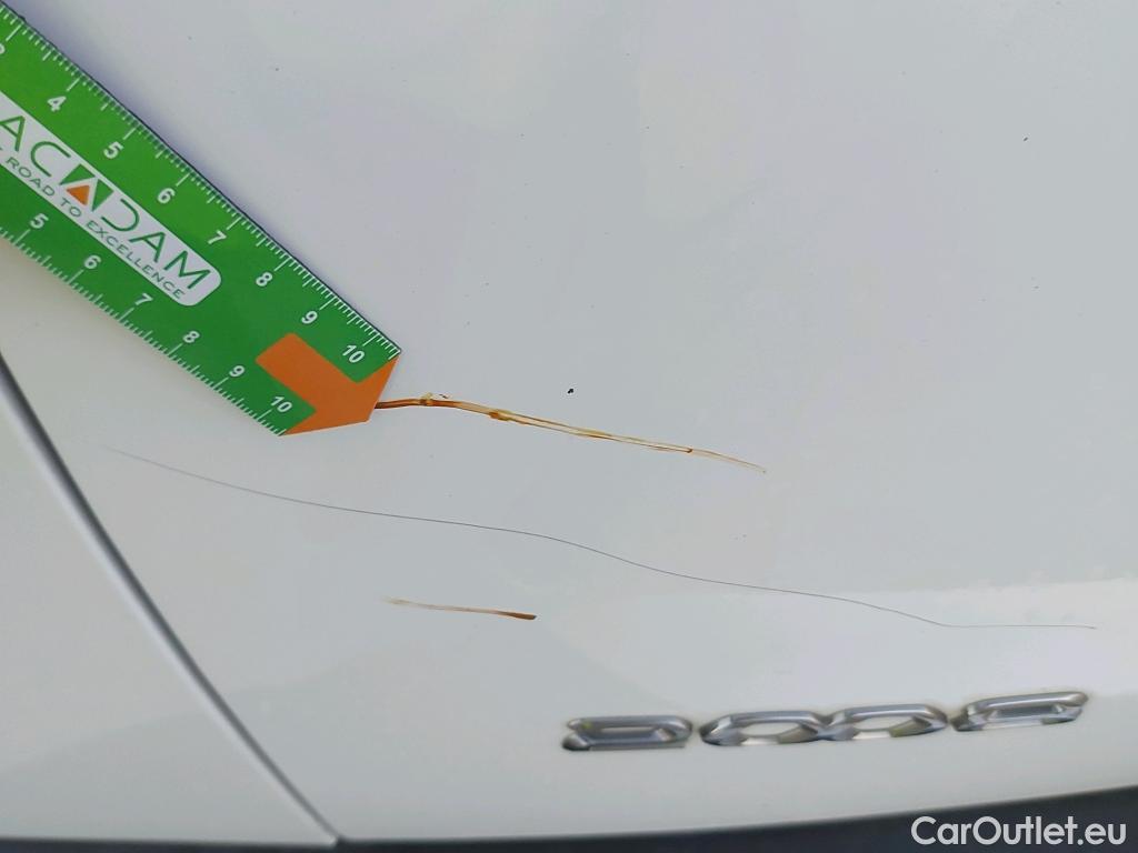  Peugeot  2008 PEUGEOT  / 2019 / 5P / todoterreno Active BlueHDI 81kW (110CV) #4