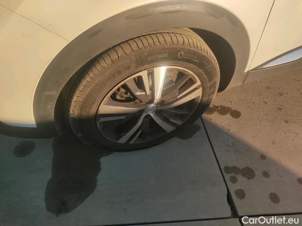  Peugeot  3008 PEUGEOT  / 2016 / 5P / todoterreno 1.5 BlueHDi 96kW (130CV) S&S Allure EAT8 #36