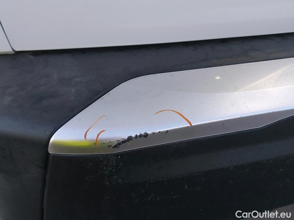  Peugeot  2008 PEUGEOT  / 2019 / 5P / todoterreno Active Pack BlueHDI 81kW (110CV) #15