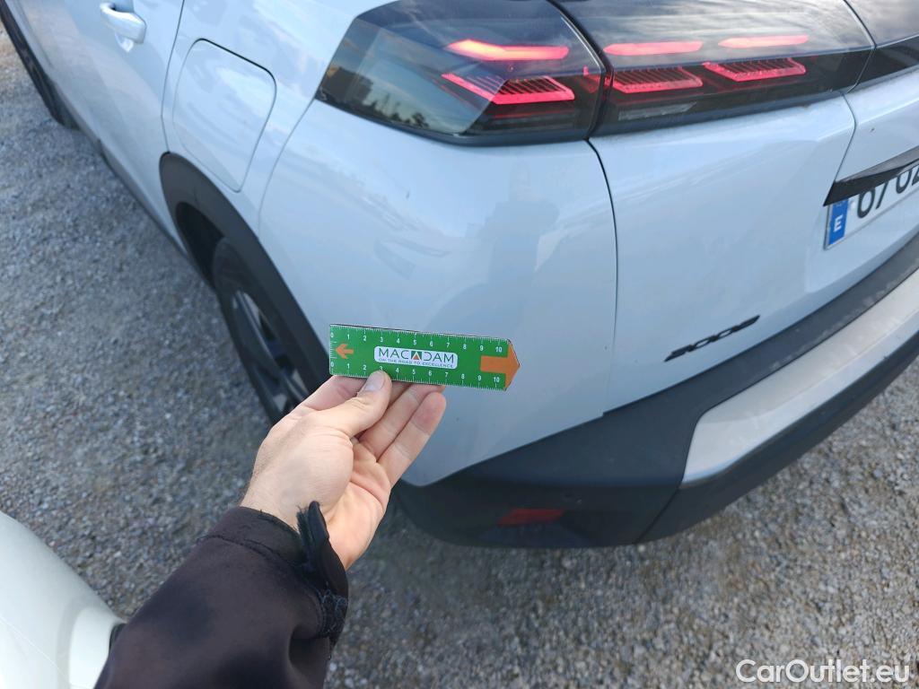  Peugeot  2008 PEUGEOT  / 2023 / 5P / todoterreno GT BlueHDI 130 S&S EAT8 #32