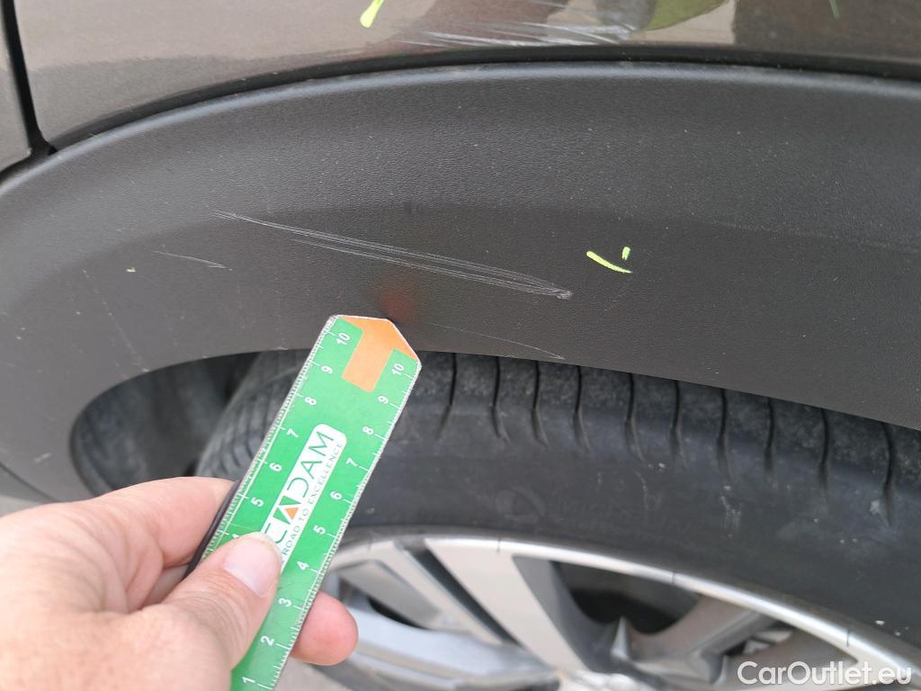  Peugeot  3008  Allure 1.5 HDi 130CV AT8 E6d #33