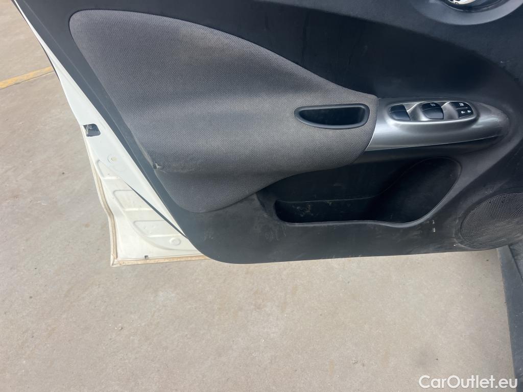  Nissan  Juke NISSAN  / 2014 / 5P / crossover G E6D-Temp 83 kW (112 CV) 5M/T ACENTA #1