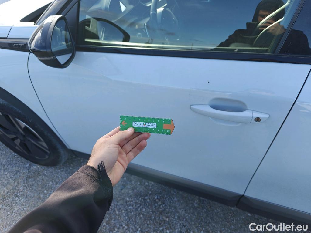  Peugeot  2008 PEUGEOT  / 2023 / 5P / todoterreno GT BlueHDI 130 S&S EAT8 #15