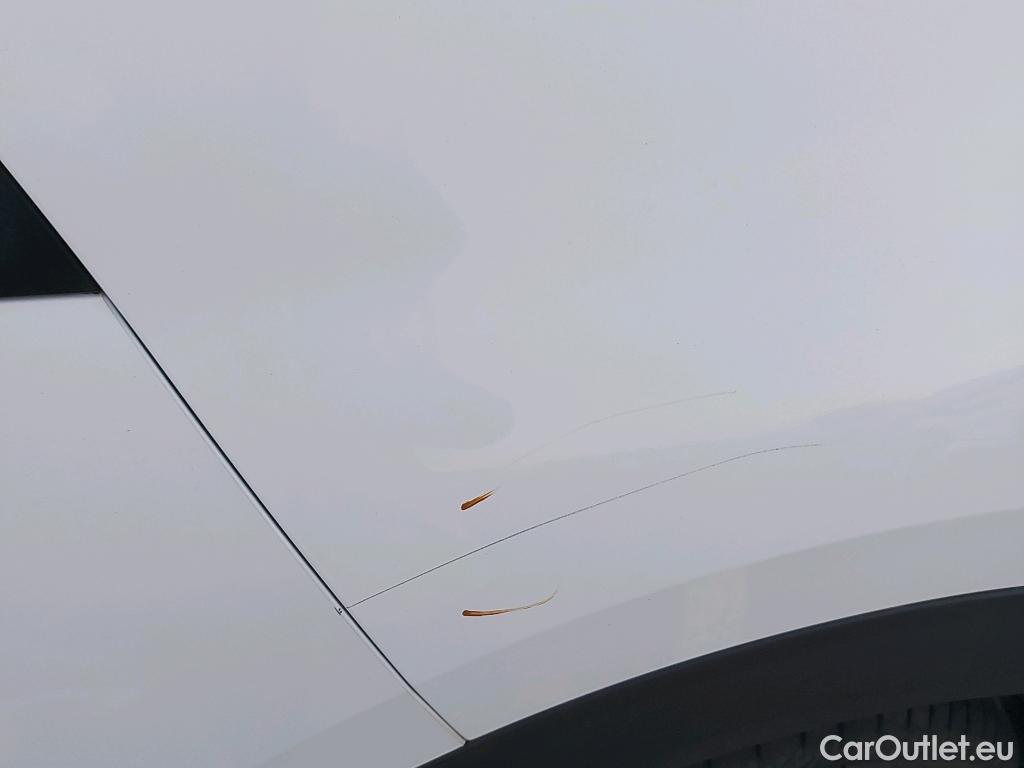  Peugeot  2008 PEUGEOT  / 2019 / 5P / todoterreno Active BlueHDI 81kW (110CV) #21