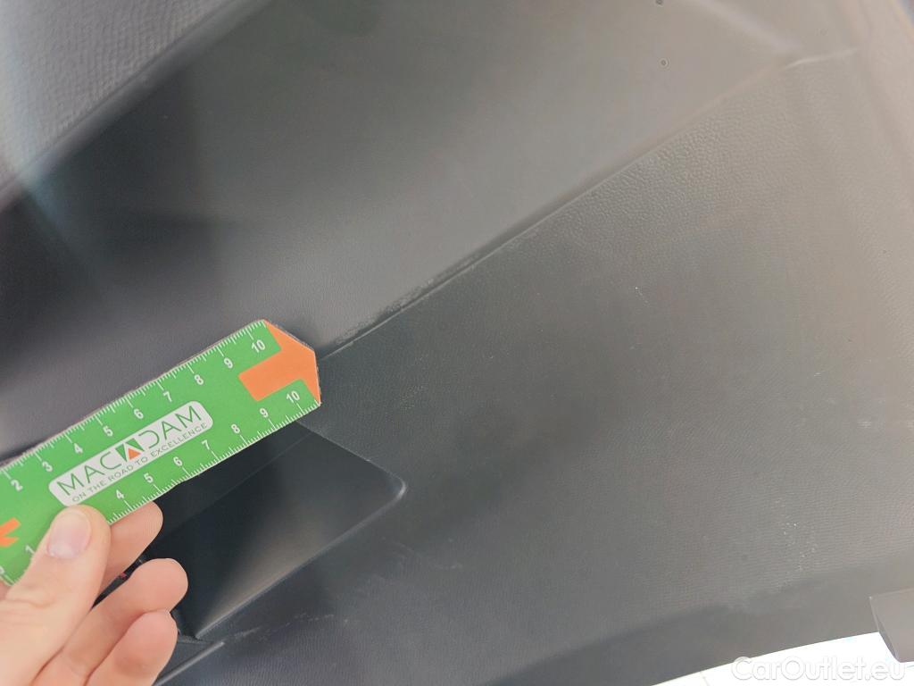  Peugeot  2008 PEUGEOT  / 2023 / 5P / todoterreno GT BlueHDI 130 S&S EAT8 #20