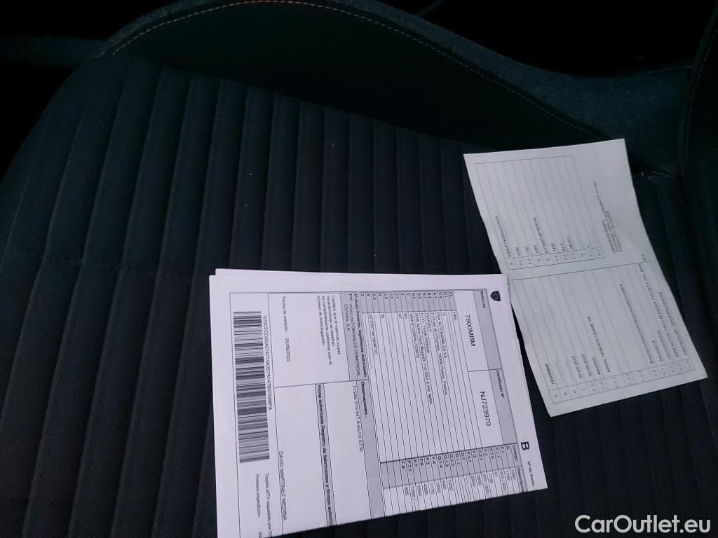  Peugeot  2008 PEUGEOT  / 2019 / 5P / todoterreno Active Pack BlueHDI 81kW (110CV) #2