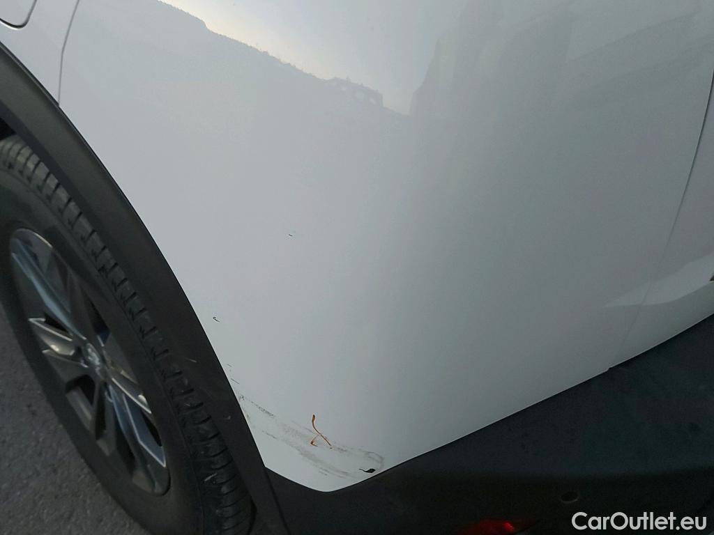  Peugeot  2008 PEUGEOT  / 2019 / 5P / todoterreno Active Pack BlueHDI 81kW (110CV) #9