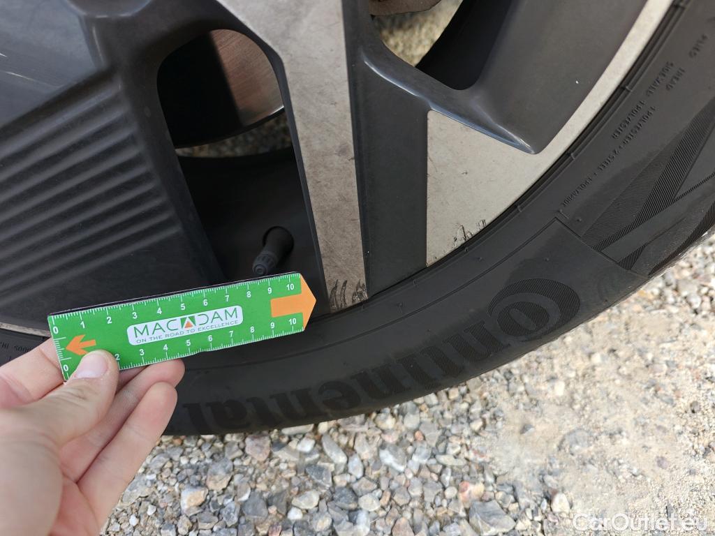  Peugeot  2008 PEUGEOT  / 2023 / 5P / todoterreno GT BlueHDI 130 S&S EAT8 #6