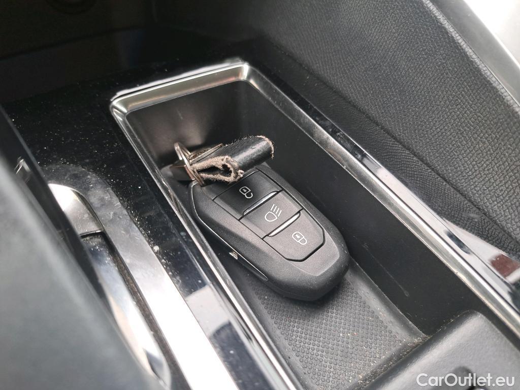  Peugeot  3008  Allure 1.5 HDi 130CV AT8 E6d #1