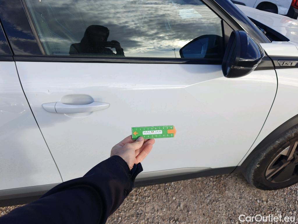  Peugeot  2008 PEUGEOT  / 2023 / 5P / todoterreno GT BlueHDI 130 S&S EAT8 #9