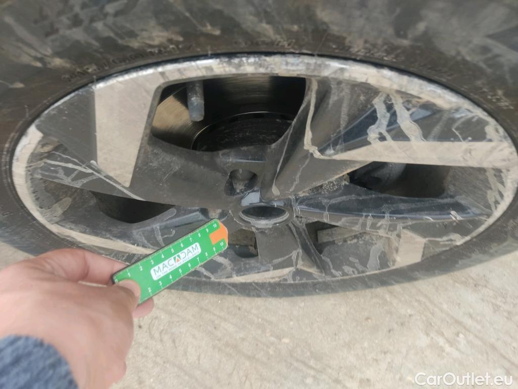  Nissan  Juke NISSAN  / 2019 / 5P / crossover DIG-T 84 kW (114 CV) DCT 7 Vel. Acenta (AC4) #32