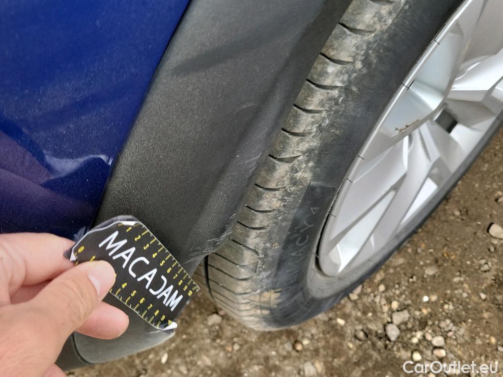  Renault  Captur RENAULT  / 2020 / 5P / todoterreno Intens TCe 90 #24