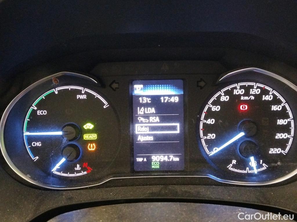  Toyota  Yaris TOYOTA  / 2017 / 5P / berlina con portón 1.5 100H Active #21