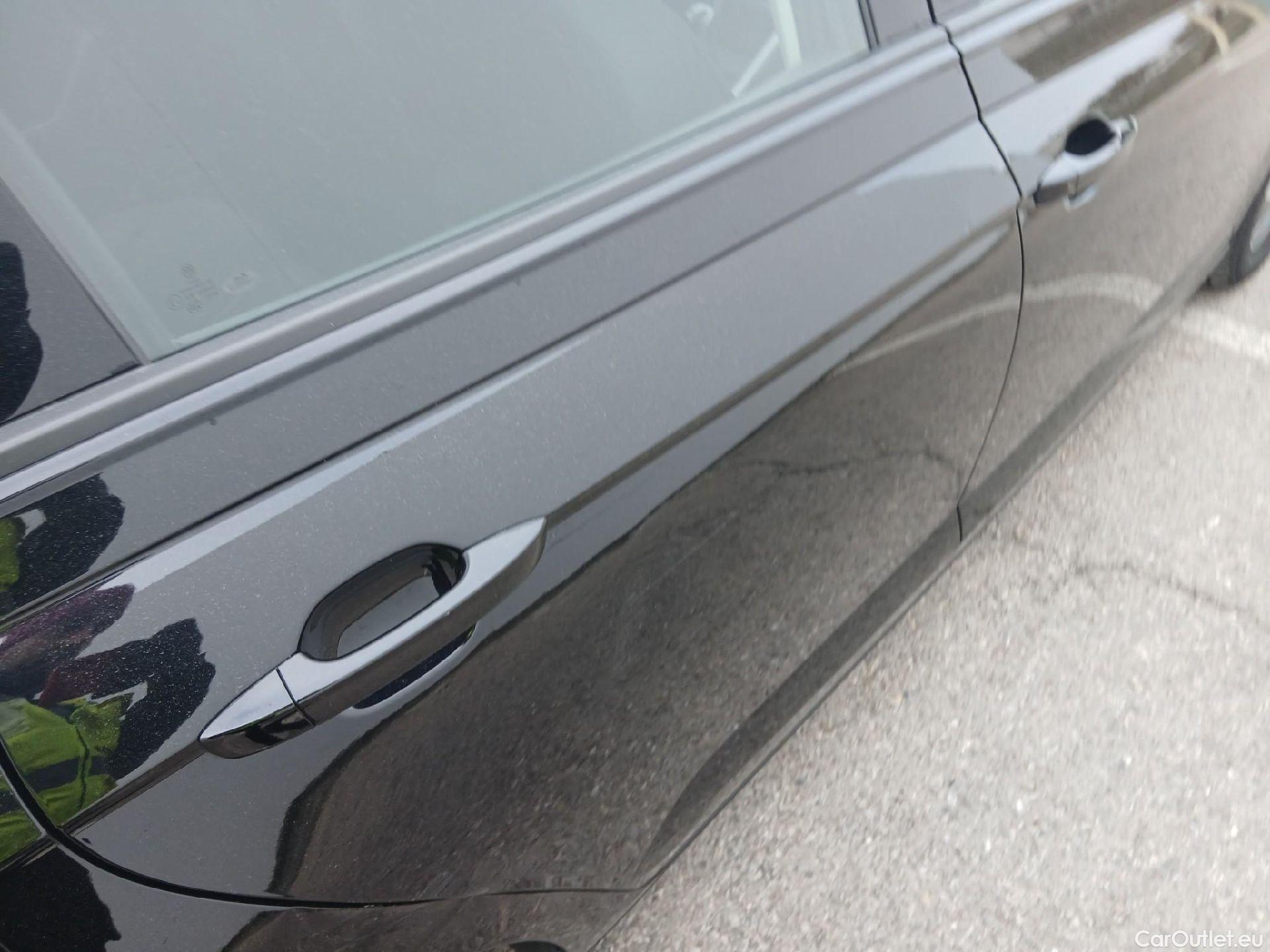  Volkswagen  Polo VOLKSWAGEN  / 2021 / 5P / berlina con portón Life 1.0 TSI 70kW (95CV) #19