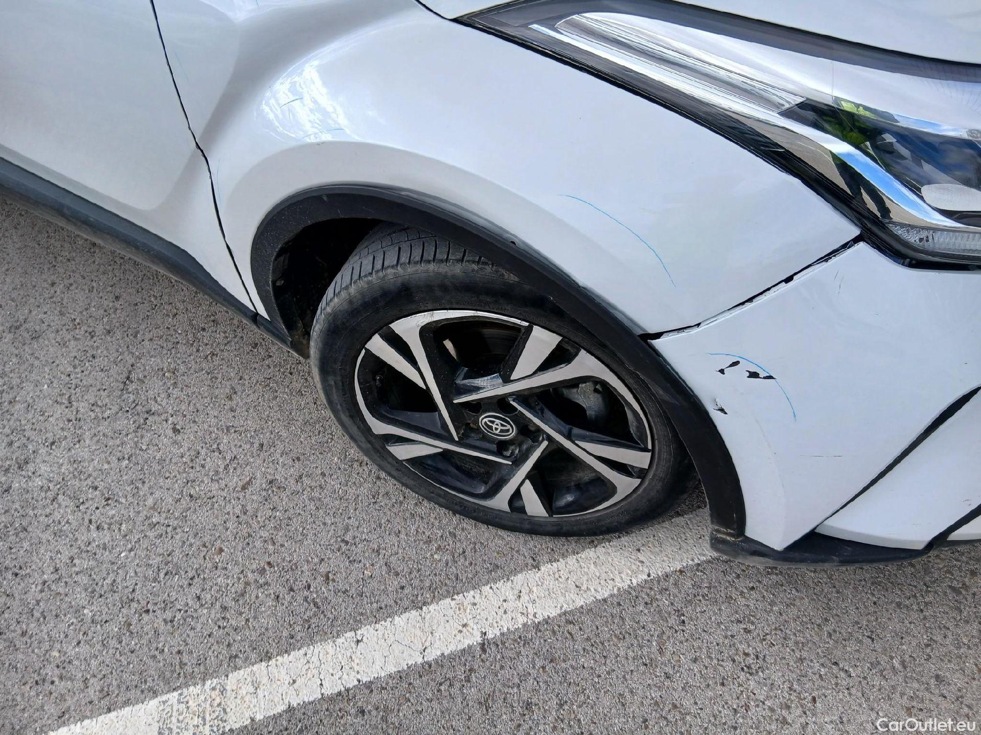  Toyota  C-HR TOYOTA  / 2019 / 5P / todoterreno 1.8 125H Advance #12