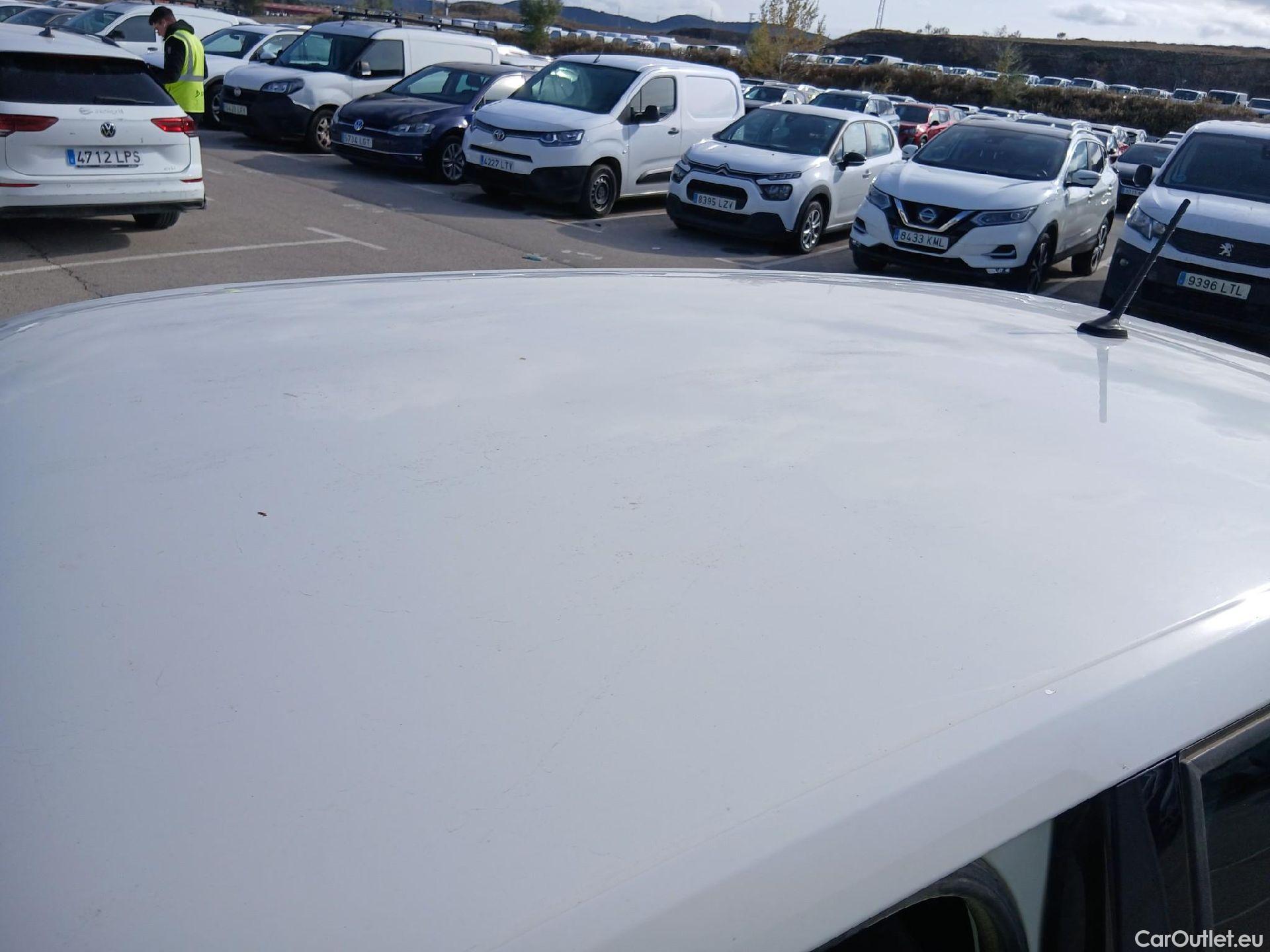  Skoda  Fabia SKODA  / 2018 / 5P / berlina con portón 1.0 TSI 81kW (110cv) Ambition Plus (CX) #9