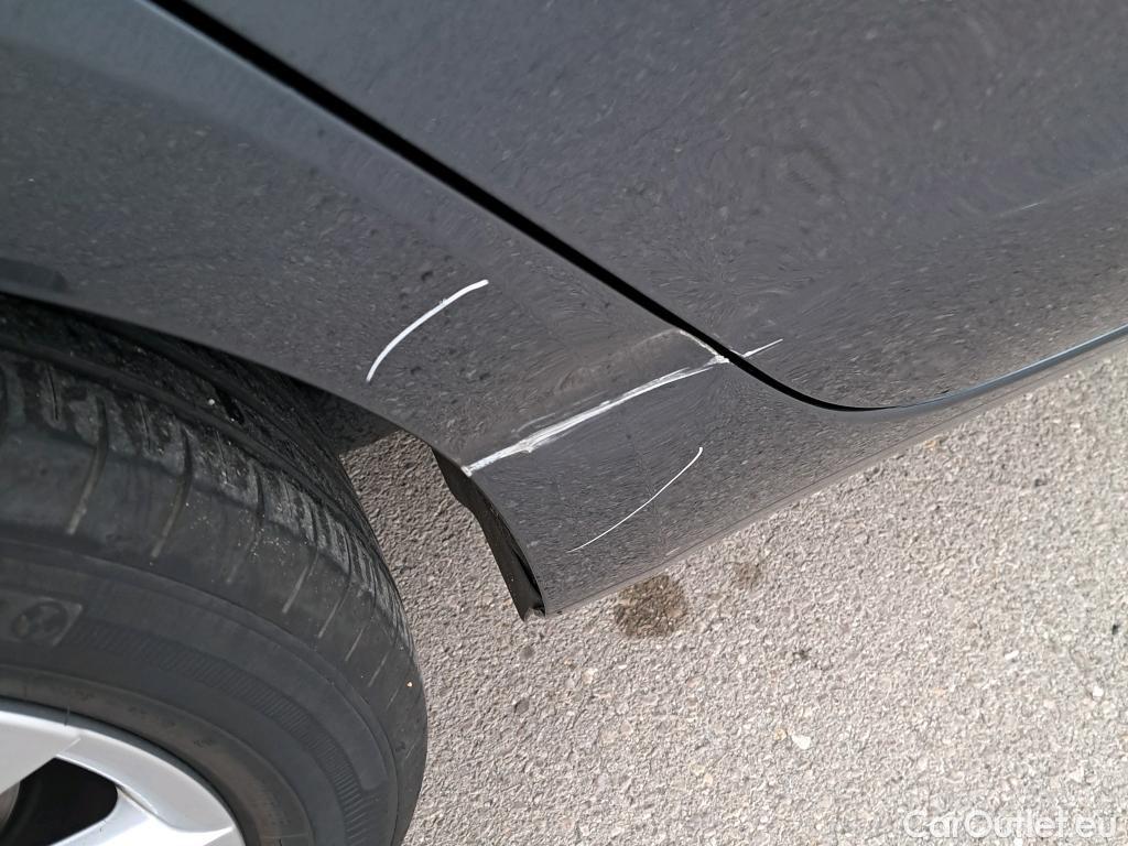  Land Rover  Discovery SEAT Nuevo León / 2020 / 5P / berlina con portón 1.0 TSI 81kW S&S Style Go (AC) #2