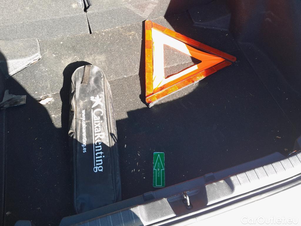  Toyota  Corolla TOYOTA  1.8 125H ACTIVE TECH E-CVT #14