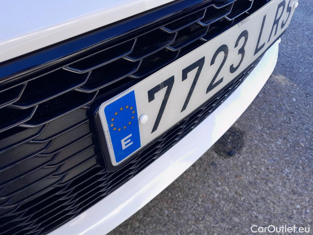  Toyota  Corolla TOYOTA  1.8 125H ACTIVE TECH E-CVT #29