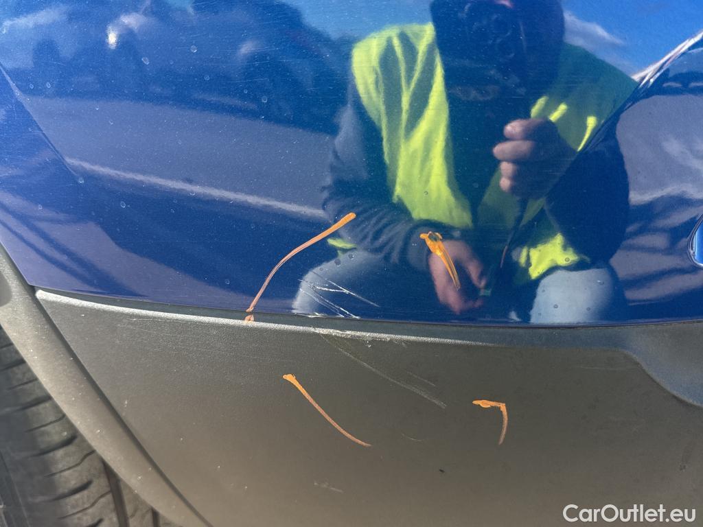  Renault  Kadjar RENAULT  / 2019 / 5P / crossover Intens Blue dCi 85kW (115CV) #43