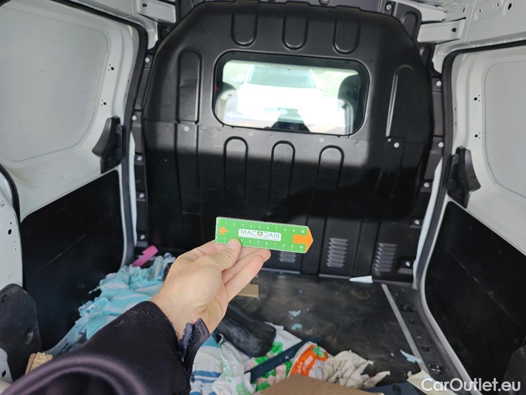  Dacia  Dokker DACIA  / 2013 / 4P / furgón derivado de turismo Van Essential Blue dCi 70kW (95CV) #64