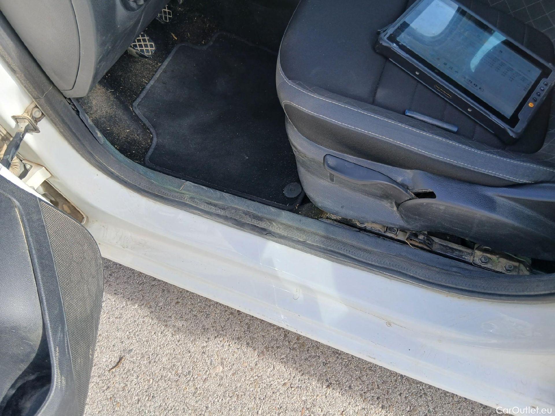  Skoda  Fabia SKODA  / 2018 / 5P / berlina con portón 1.0 TSI 81kW (110cv) Ambition Plus (CX) #7