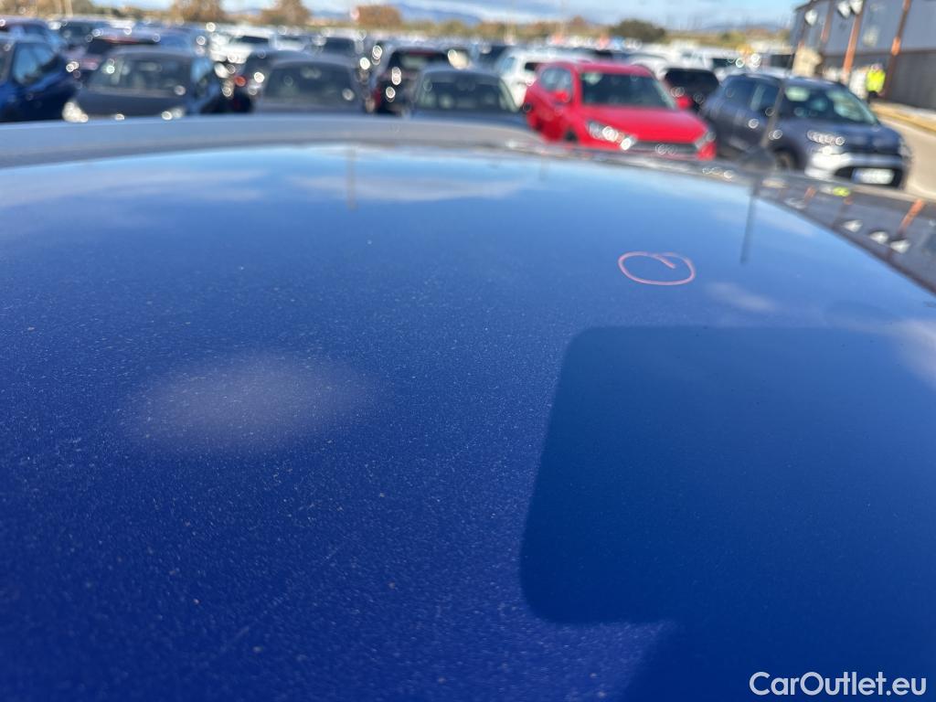  Renault  Kadjar RENAULT  / 2019 / 5P / crossover Intens Blue dCi 85kW (115CV) #26