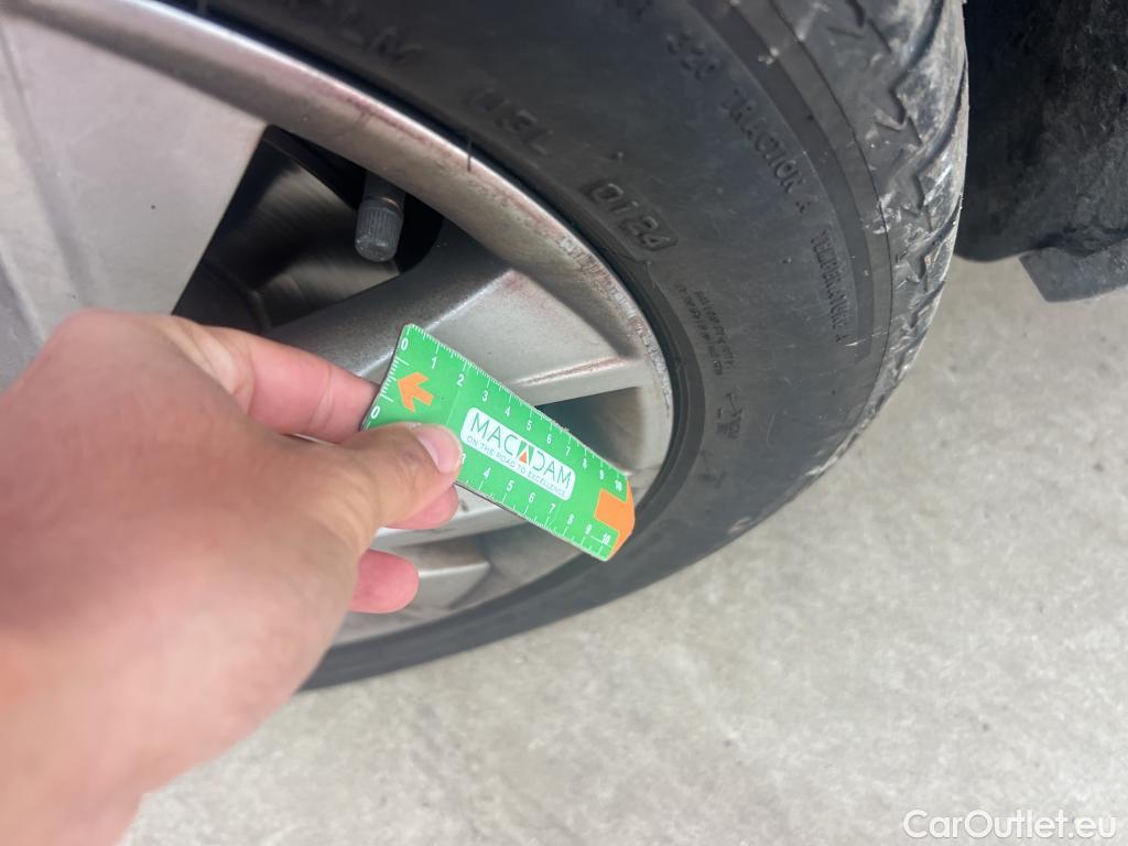  Seat  ATECA SEAT  / 2016 / 5P / todoterreno 1.6 TDI 85kW (115CV) St&Sp Style Eco #16