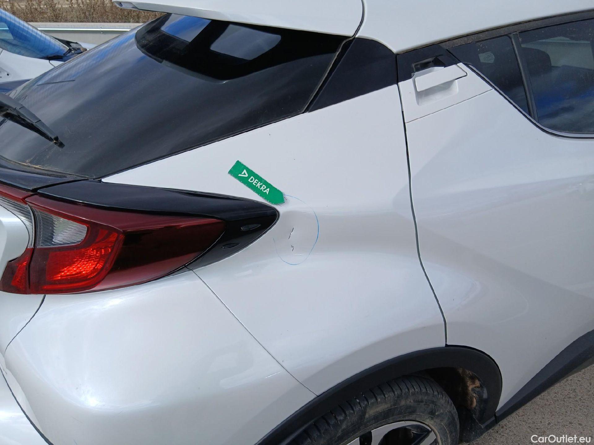  Toyota  C-HR TOYOTA  / 2019 / 5P / todoterreno 1.8 125H Advance #46