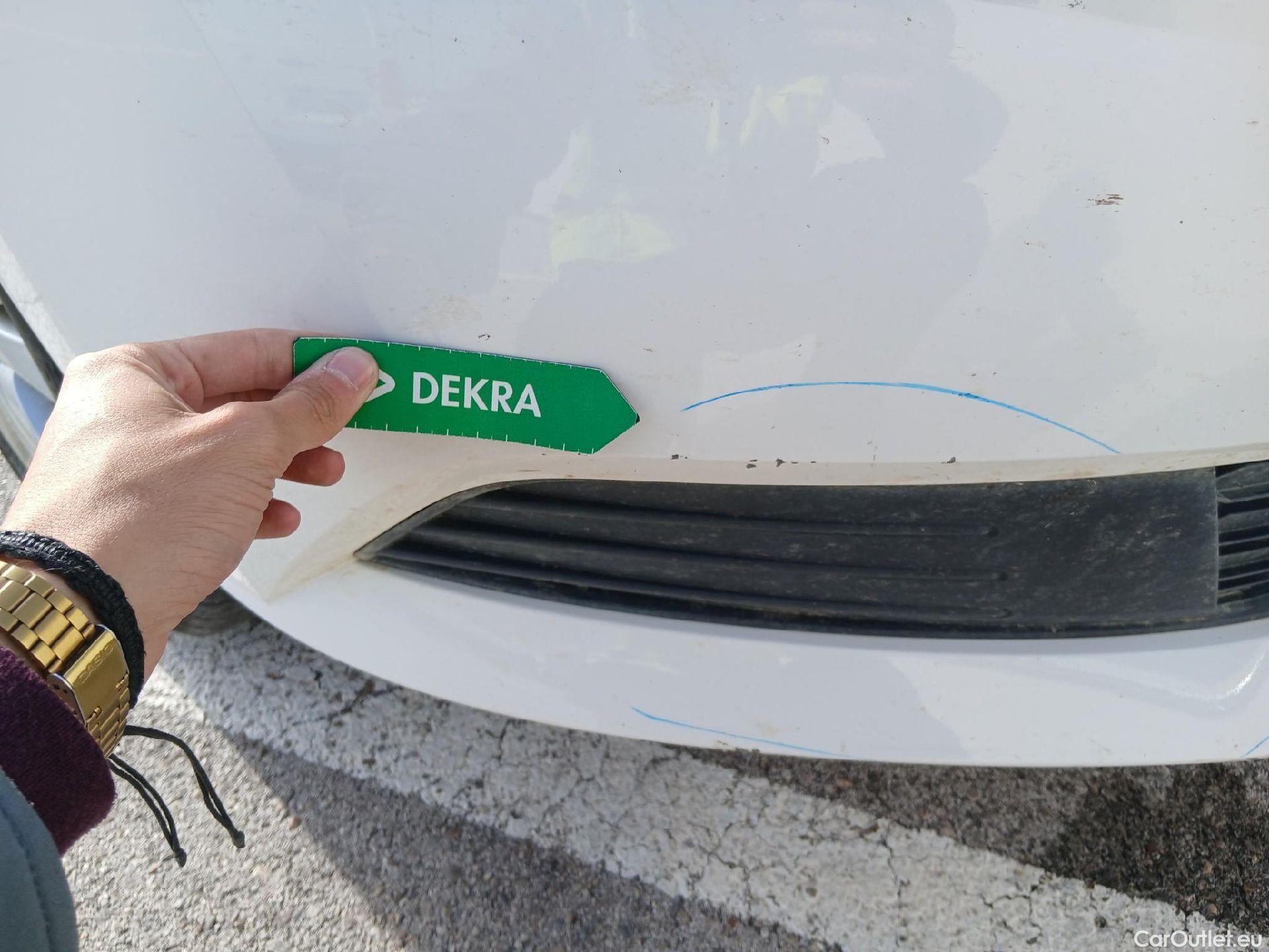  Skoda  Fabia SKODA  / 2018 / 5P / berlina con portón 1.0 TSI 81kW (110cv) Ambition Plus (CX) #2