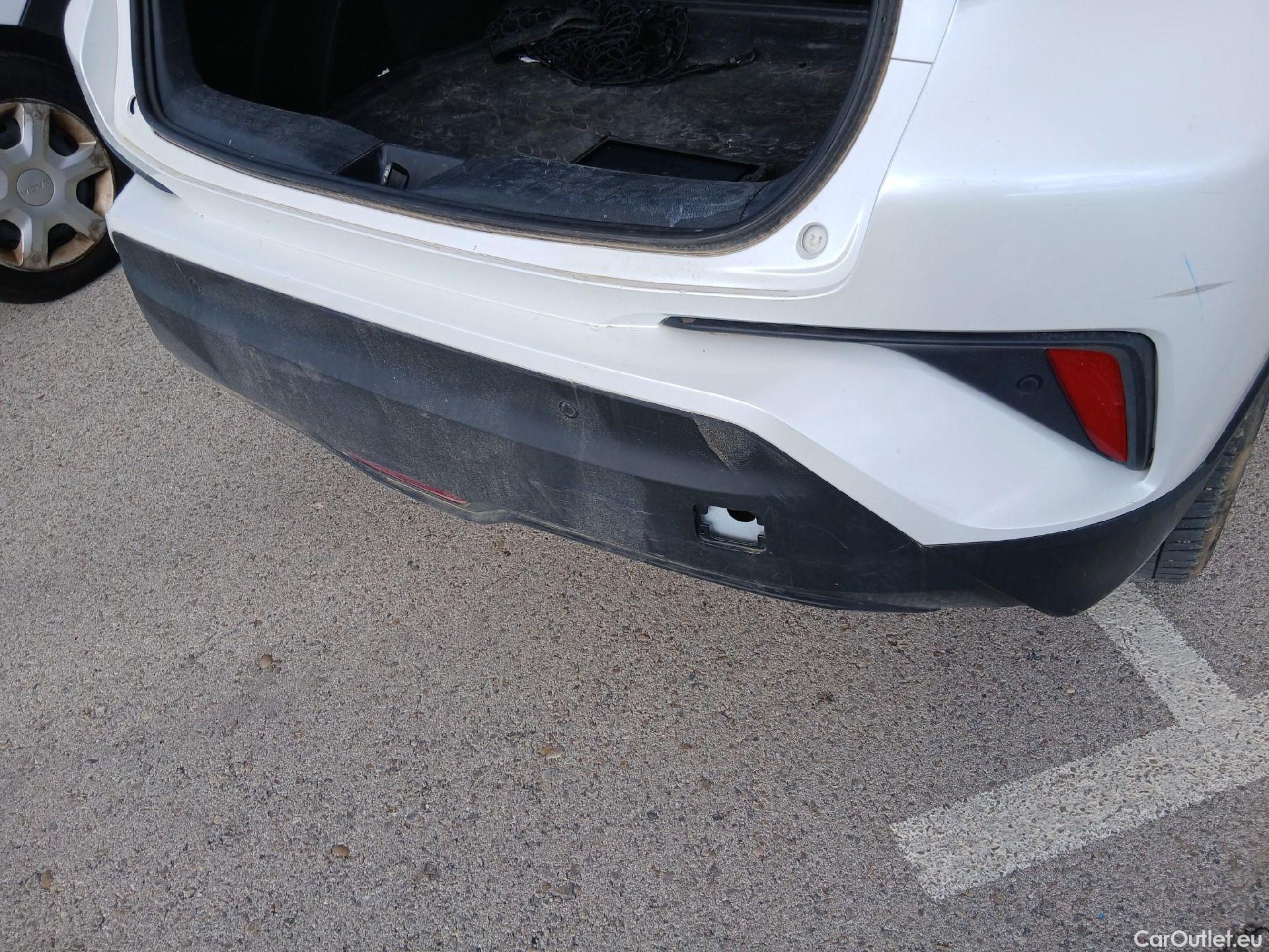  Toyota  C-HR TOYOTA  / 2019 / 5P / todoterreno 1.8 125H Advance #37