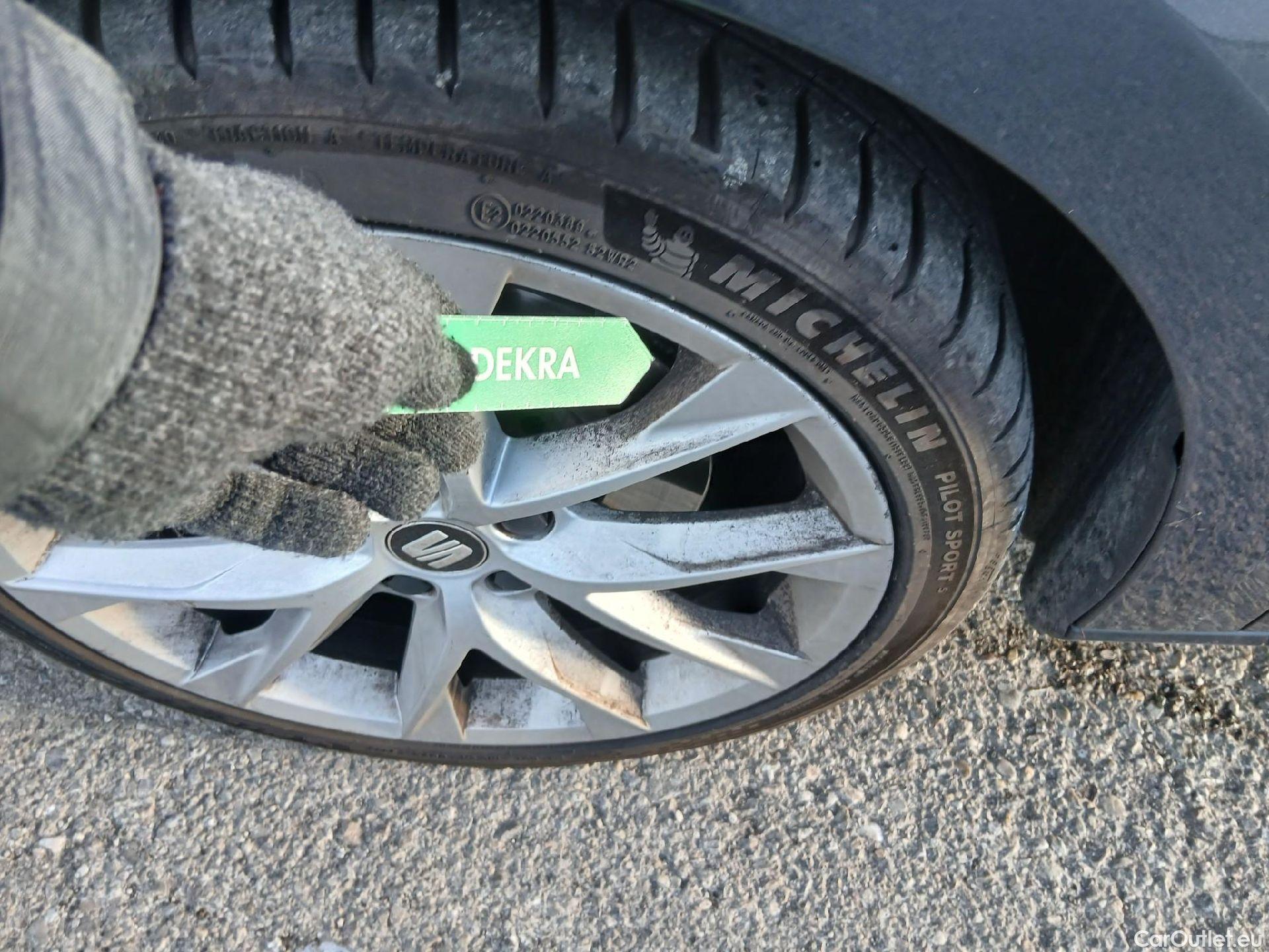  Seat  Leon SEAT León / 2016 / 5P / familiar ST 2.0 TDI 110kW St&Sp FR Ed Plus #5