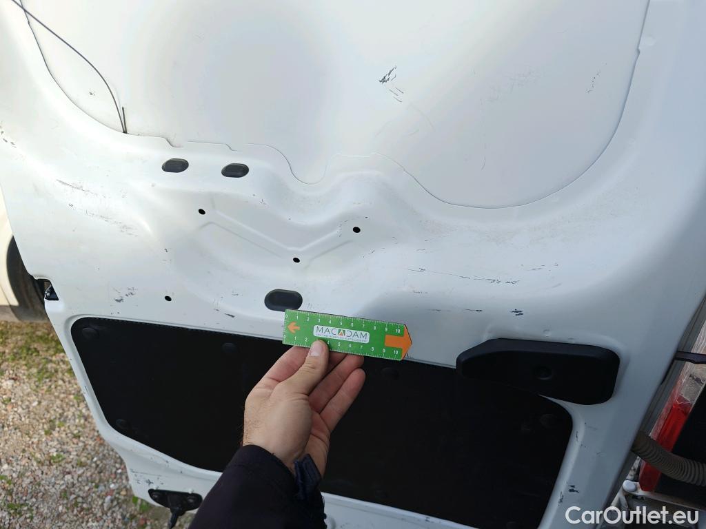  Dacia  Dokker DACIA  / 2013 / 4P / furgón derivado de turismo Van Essential Blue dCi 70kW (95CV) #12