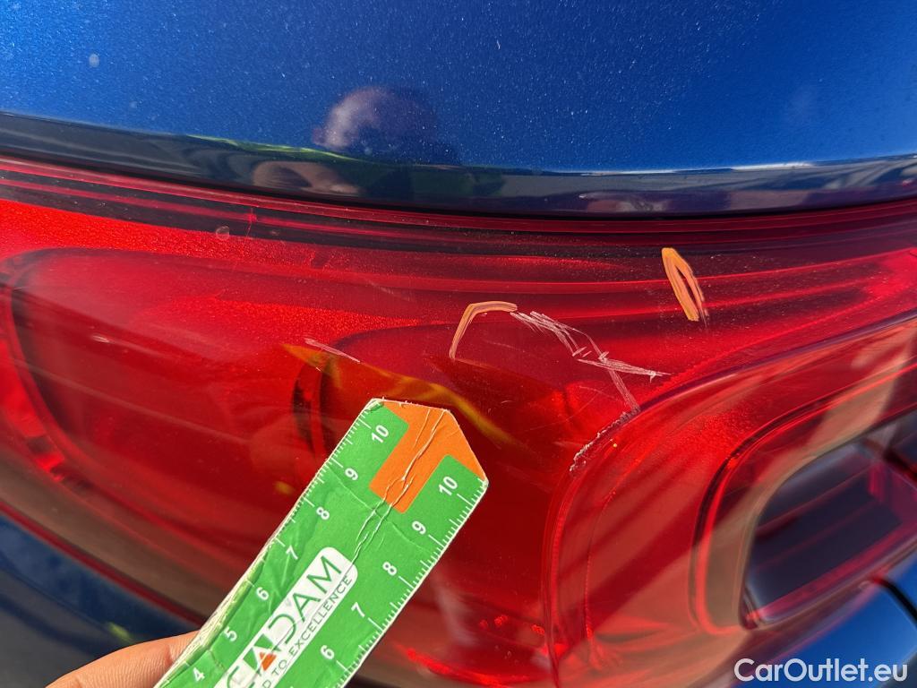  Renault  Kadjar RENAULT  / 2019 / 5P / crossover Intens Blue dCi 85kW (115CV) #2