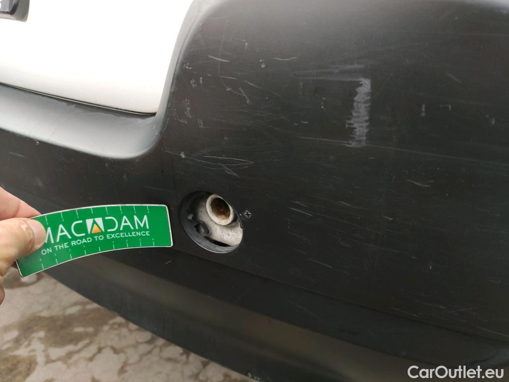  Citroen  C3 CITROEN  / 2016 / 5P / berlina comercial BlueHDi 73KW (100CV) S&S Comercial #44