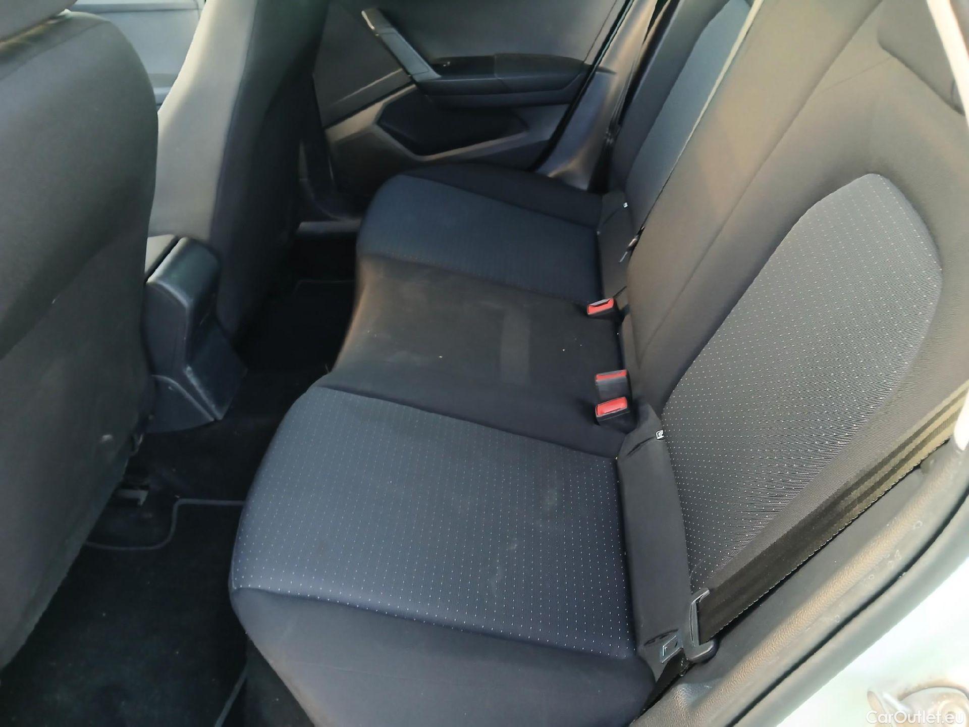  Seat  Arona SEAT  / 2017 / 5P / todoterreno 1.0 TSI 81kW (110CV) Style Plus (AC) #8