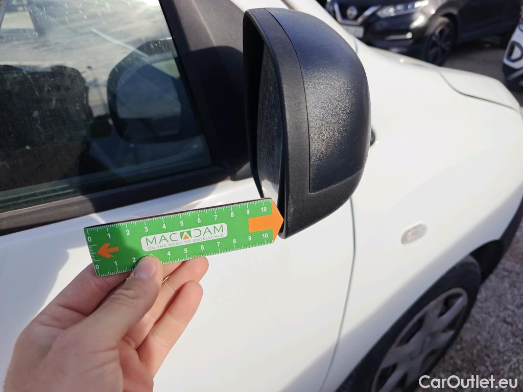  Dacia  Dokker DACIA  / 2013 / 4P / furgón derivado de turismo Van Essential Blue dCi 70kW (95CV) #51