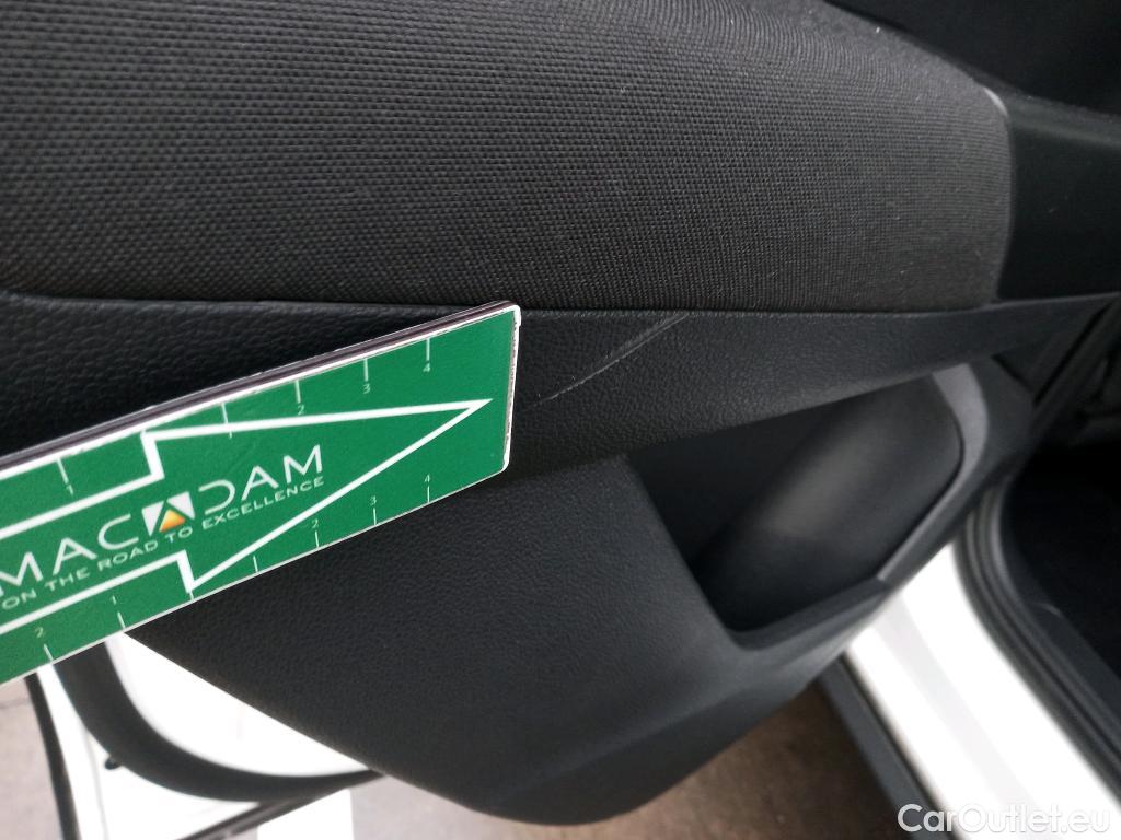  Volkswagen  T-ROC VOLKSWAGEN  / 2021 / 5P / todoterreno Life 2.0 TDI 110kW (150CV) #4