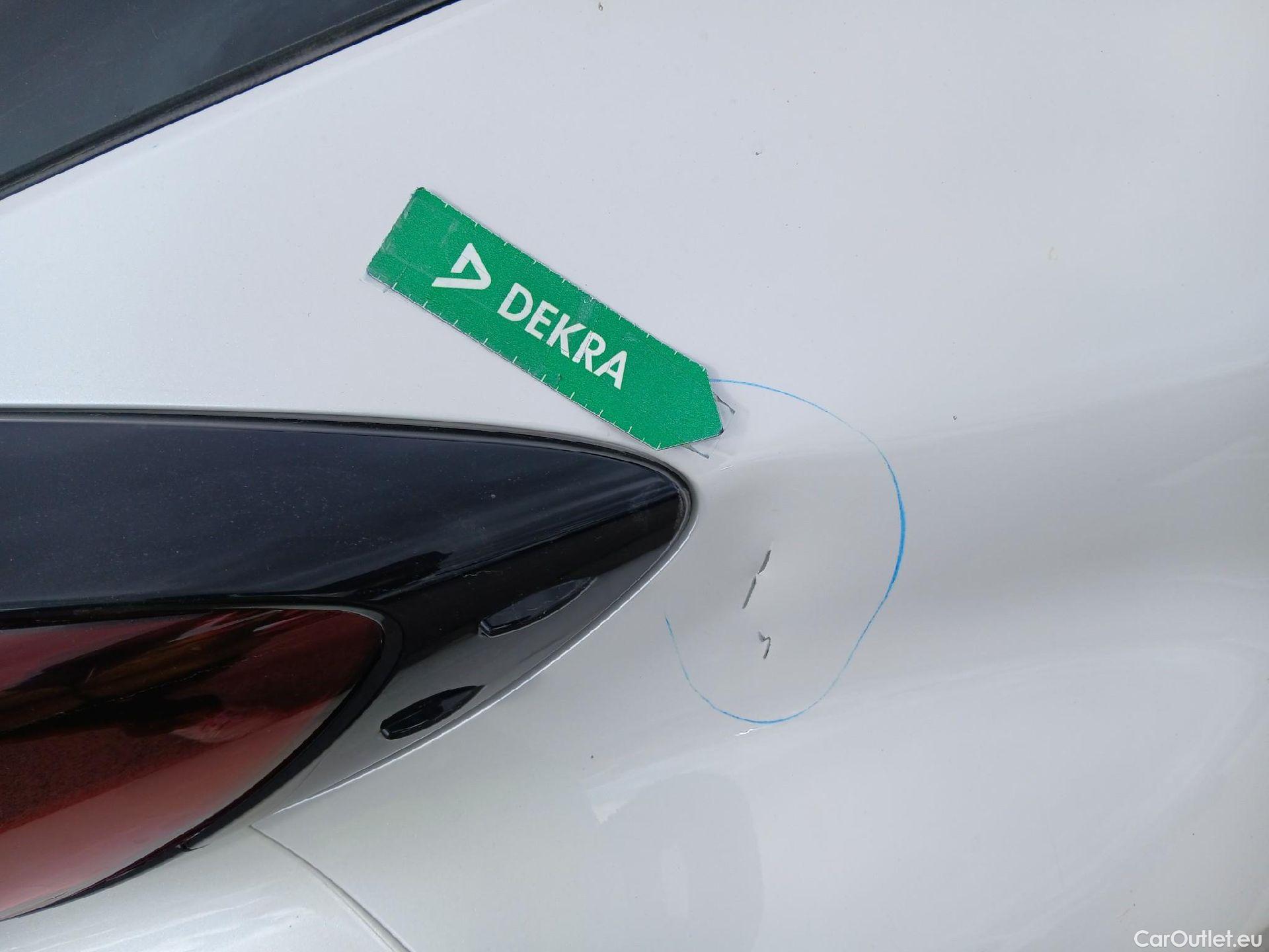  Toyota  C-HR TOYOTA  / 2019 / 5P / todoterreno 1.8 125H Advance #47