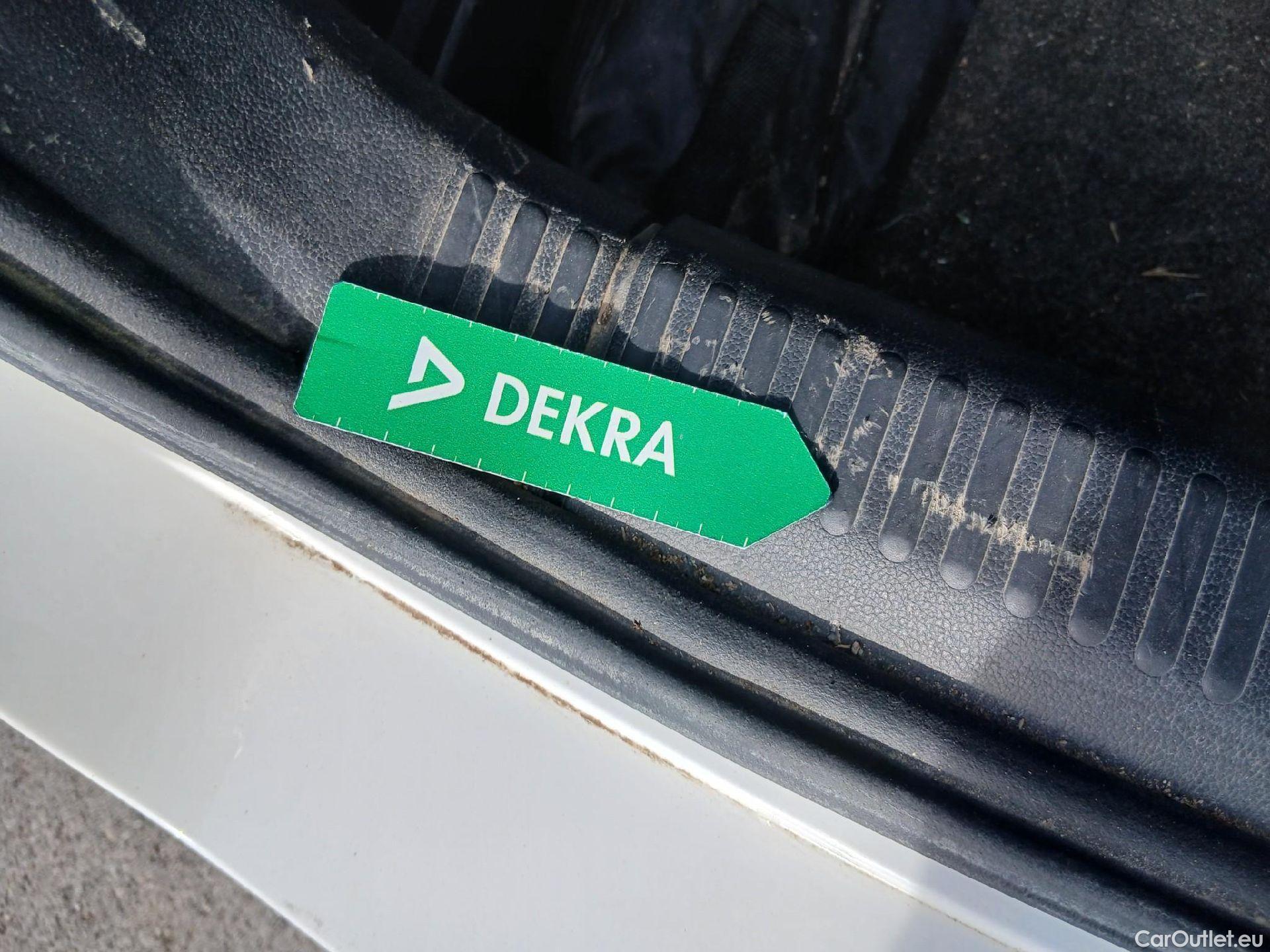  Skoda  Fabia SKODA  / 2018 / 5P / berlina con portón 1.0 TSI 81kW (110cv) Ambition Plus (CX) #18