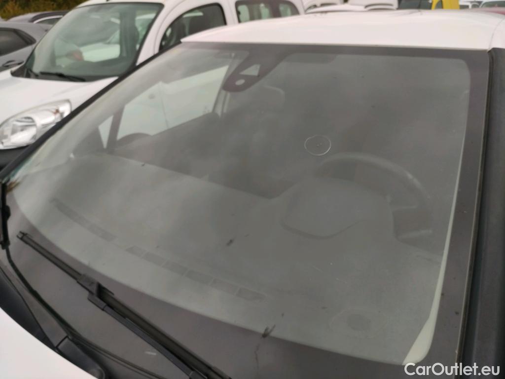  Citroen  C3 CITROEN  / 2016 / 5P / berlina comercial BlueHDi 73KW (100CV) S&S Comercial #1