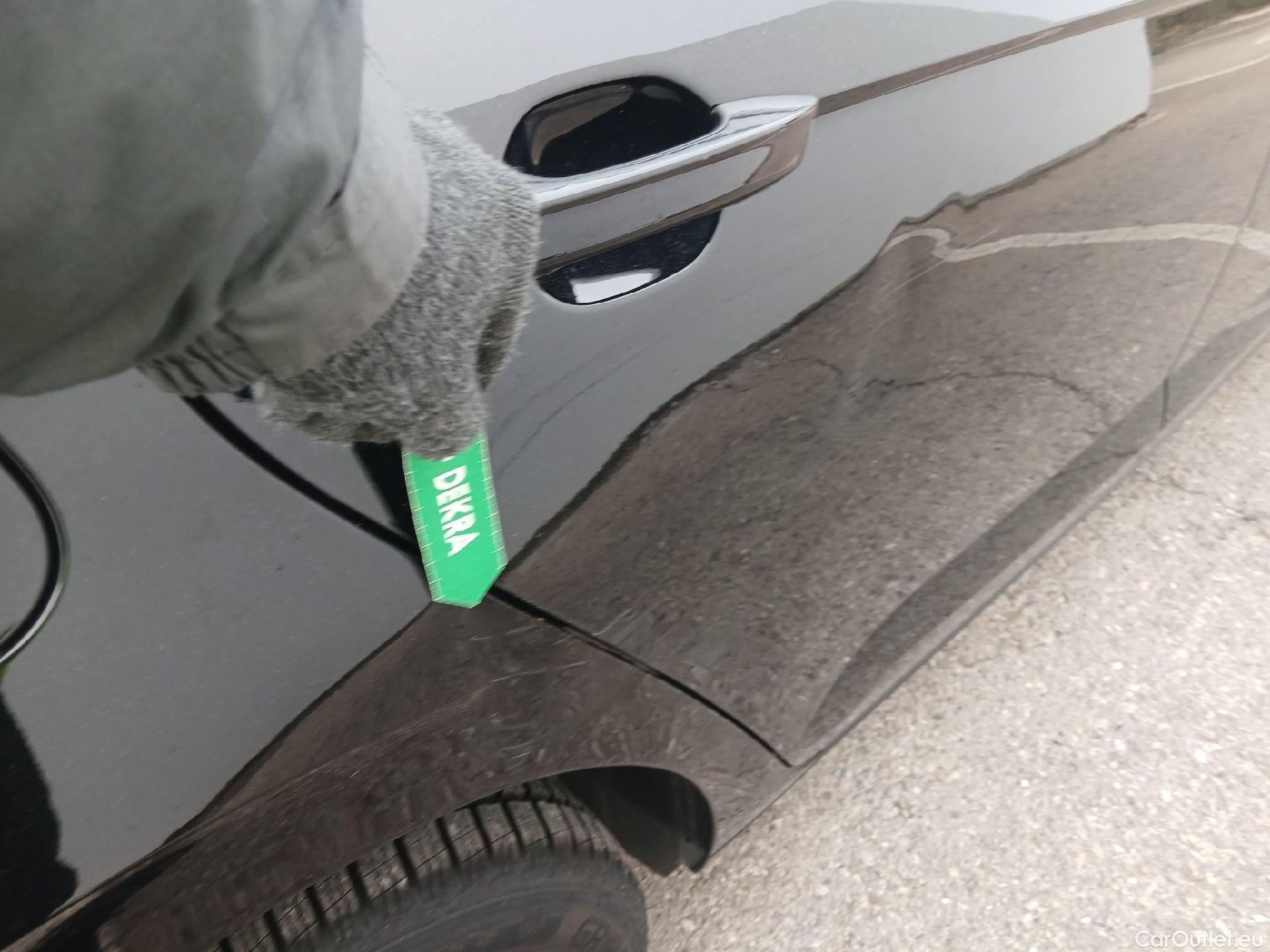  Volkswagen  Polo VOLKSWAGEN  / 2021 / 5P / berlina con portón Life 1.0 TSI 70kW (95CV) #18