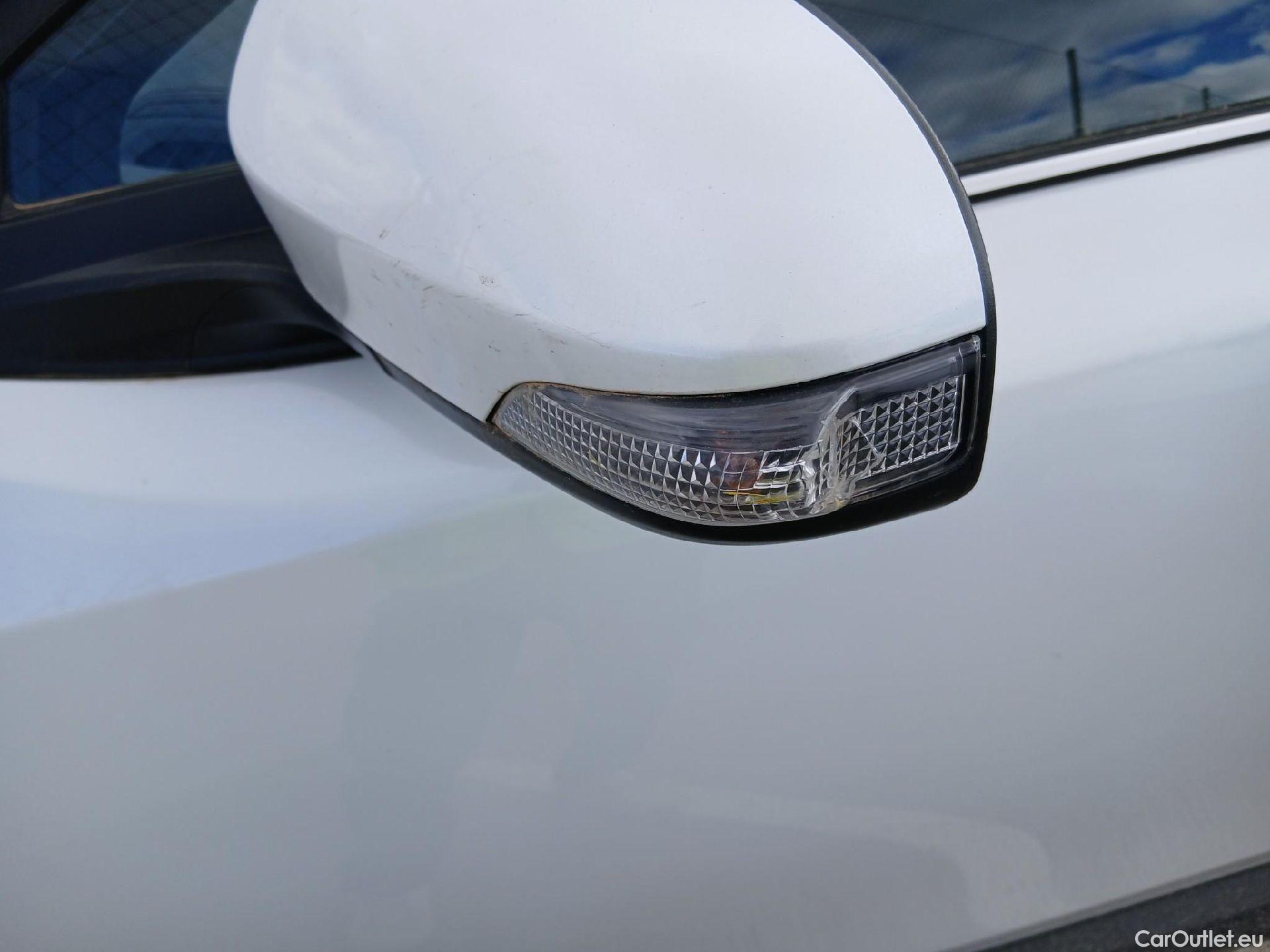  Toyota  C-HR TOYOTA  / 2019 / 5P / todoterreno 1.8 125H Advance #25