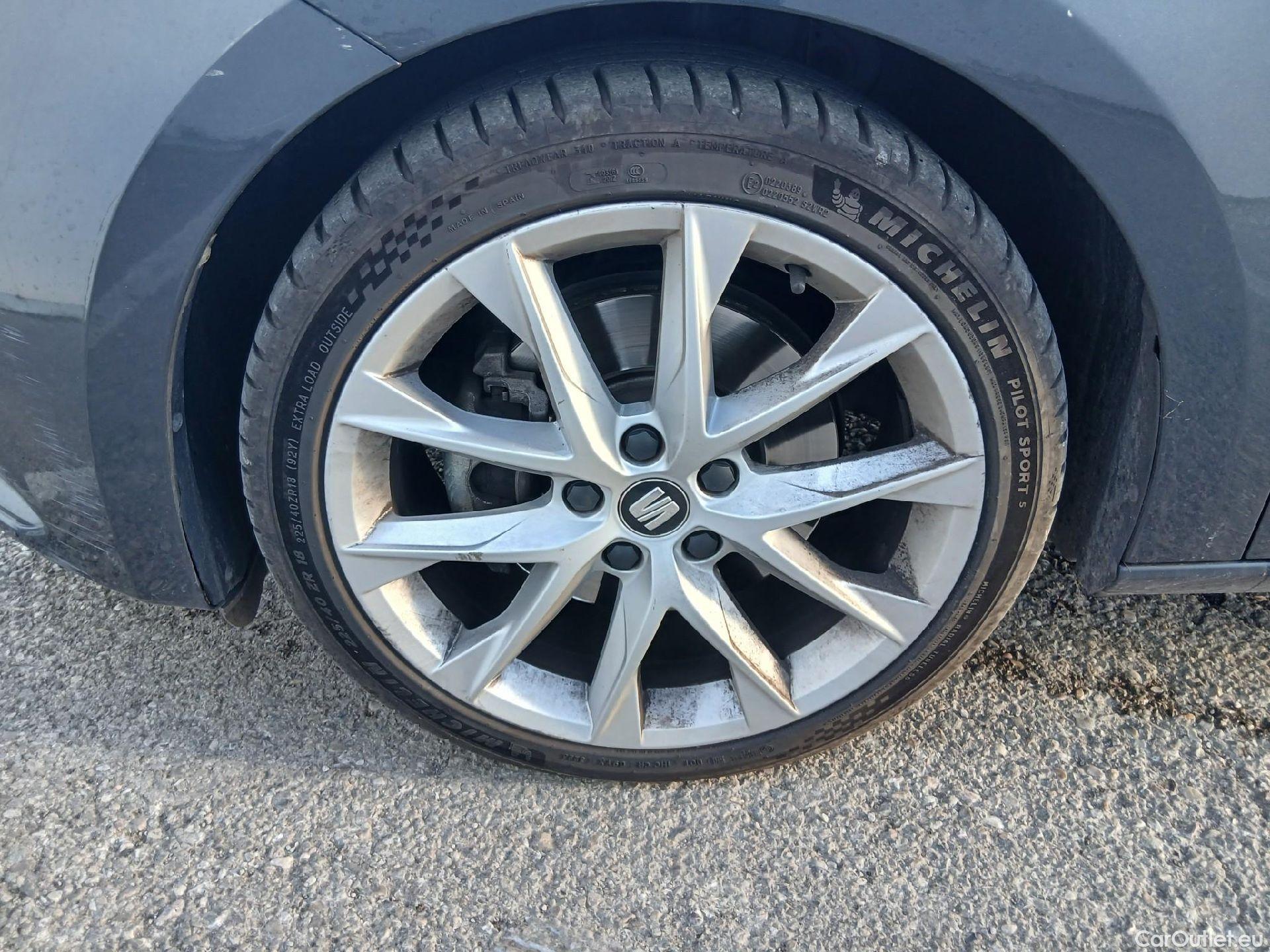  Seat  Leon SEAT León / 2016 / 5P / familiar ST 2.0 TDI 110kW St&Sp FR Ed Plus #6