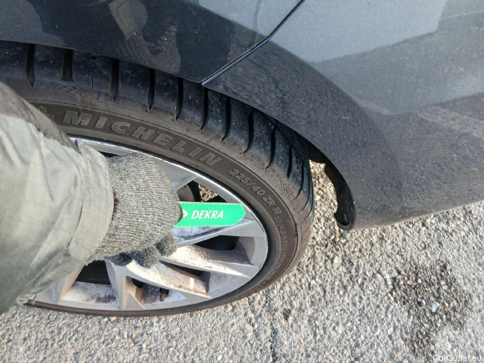  Seat  Leon SEAT León / 2016 / 5P / familiar ST 2.0 TDI 110kW St&Sp FR Ed Plus #16